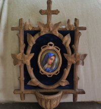 ハンドペイントの陶板（嘆きのマリア）付き 聖水盤