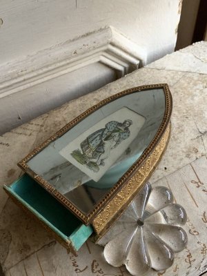 画像1: 19世紀初期 フランスアンティーク 紙製 ケース 蓋鏡張り 内部パリグリーン