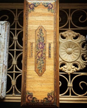 画像1: 19世紀中期　フランスアンティーク　マリーアントワネット趣味 藁象嵌のグローブボックス