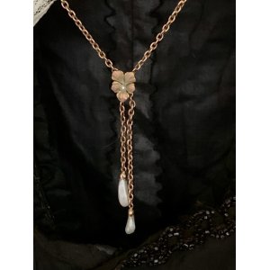 画像: レア　！　　アールヌーボーのマットエナメルの花と天然バロック真珠の9金ネックレス